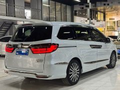 Honda Odyssey 2.0L e:HEV Luxury - ფოტო 8