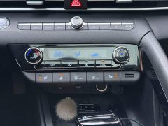 Hyundai Elantra 1.5L CVT Luxury - ფოტო 13