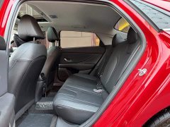 Hyundai Elantra 1.5L CVT Luxury - ფოტო 18