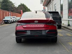 Hyundai Elantra 1.5L CVT Luxury - ფოტო 6