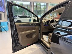 Volkswagen Viloran 380TSI Prestige - ფოტო 15