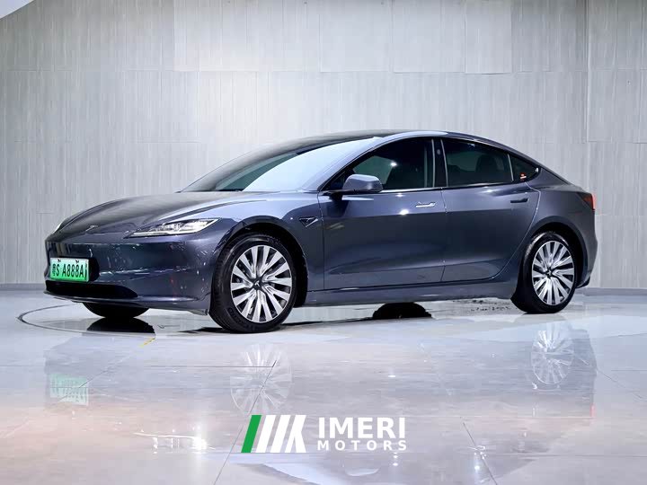 Tesla Model 3 Rear-Wheel Drive