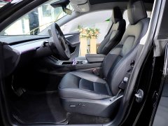Tesla Model Y Rear-Wheel Drive - ფოტო 8