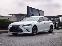 Lexus ES 2022 300h Premium Edition - ფოტო 1