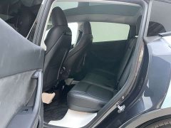 Tesla Model Y Rear-Wheel Drive - ფოტო 10