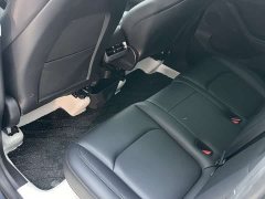 Tesla Model Y Rear-Wheel Drive - ფოტო 12