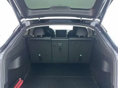 Tesla Model Y Rear-Wheel Drive - ფოტო 16