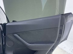 Tesla Model Y Rear-Wheel Drive - ფოტო 17
