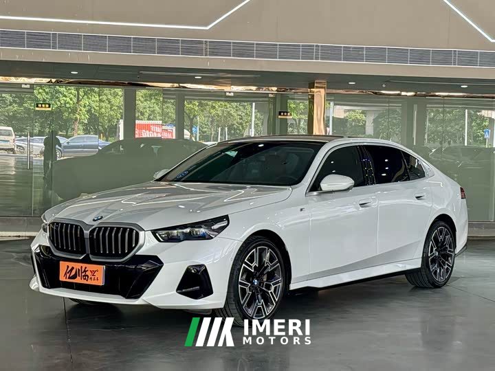 BMW 5 Series 530Li Luxury M Sport Package - ავტომობილი ჩინეთიდან