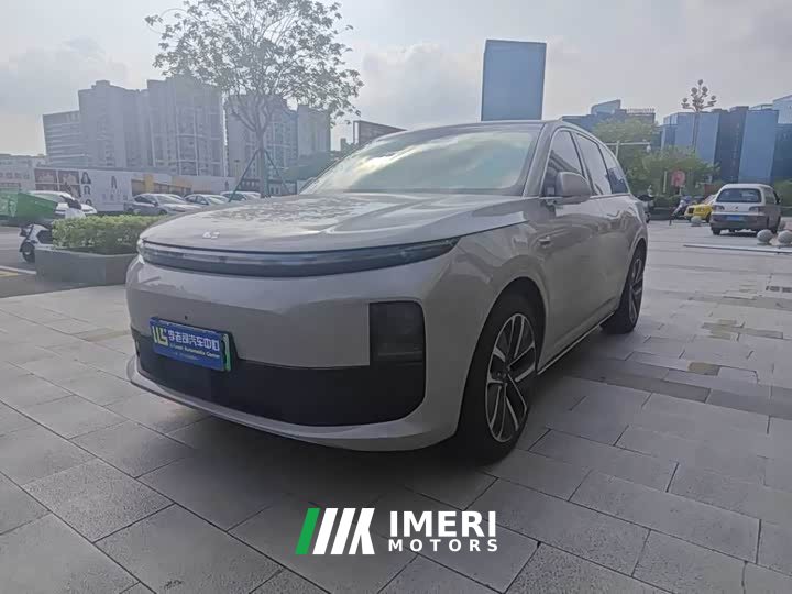 Li Auto L6 Pro - ავტომობილი ჩინეთიდან