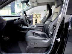 Tesla Model Y Rear-Wheel Drive - ფოტო 7