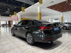 Nissan Teana 2.0L SV Black Gold Edition - ფოტო 3