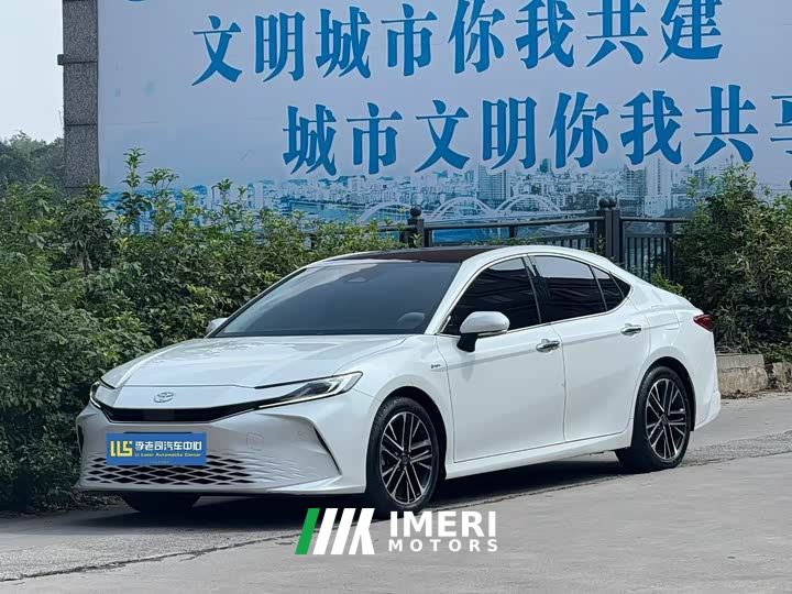 Toyota Camry Hybrid 2.5HG Premium Edition