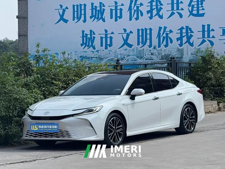 Toyota Camry Hybrid 2.5HG Premium Edition