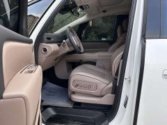 Li Auto MEGA Home - ფოტო 12