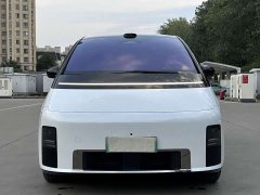 Li Auto MEGA Home - ფოტო 2