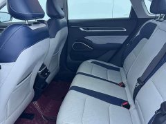 Geely Emgrand 4th Generation 1.5L CVT Flagship - ფოტო 16