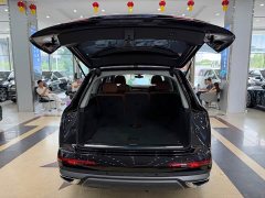 Audi Q7 55 TFSI quattro S line Sport - ფოტო 20