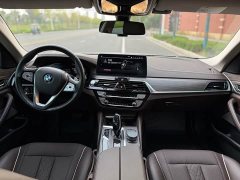 BMW 5 Series 530Li xDrive Luxury Package - ფოტო 10