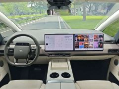 Li Auto Li Xiang MEGA Ultra - ფოტო 12
