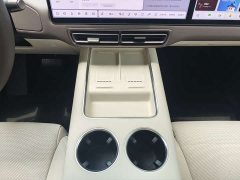 Li Auto Li Xiang MEGA Ultra - ფოტო 18