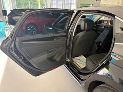 Volkswagen Passat Outstanding Edition 380TSI Starry Sky Dragon Prestige - ფოტო 9