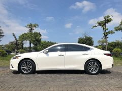 Lexus ES 2023 200 Excellence Edition - ფოტო 5