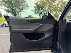Tesla Model Y Rear-Wheel Drive - ფოტო 11