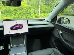 Tesla Model Y Rear-Wheel Drive - ფოტო 13