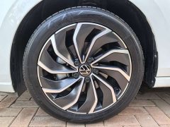 Volkswagen Golf 2024 280TSI DSG Pro 50th Anniversary Legend Edition - ფოტო 5