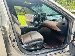 Lexus ES 300h Premium Edition - ფოტო 12