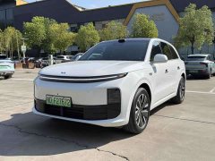 Li Auto L6 2025 Max Smart Refresh Edition - ფოტო 1