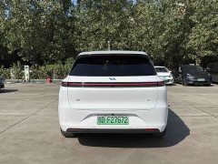 Li Auto L6 2025 Max Smart Refresh Edition - ფოტო 13