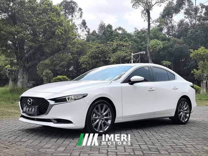 Mazda3 Axela 2.0L Automatic Luster Edition