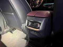 Ford Explorer 2023 EcoBoost 285 AWD Titanium 7-Seater - ფოტო 8