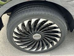 Land Rover Range Rover Sport 3.0 L6 Ebony Edition - ფოტო 19