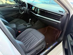 Volkswagen Passat Plug-in Hybrid 2022 430PHEV Hybrid Luxury Edition - ფოტო 10