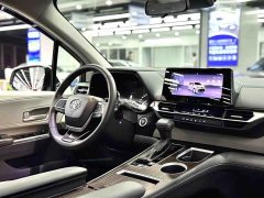 Toyota Sienna 2.5L Hybrid FWD Comfort - ფოტო 13