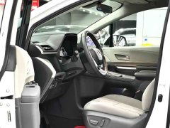 Toyota Sienna 2.5L Hybrid FWD Comfort - ფოტო 8