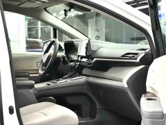 Toyota Sienna 2.5L Hybrid FWD Comfort - ფოტო 9