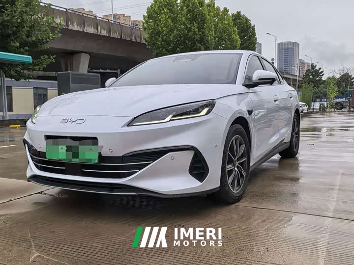 BYD Dolphin 06 DM-i Smart Drive 120KM Deluxe - ავტომობილი ჩინეთიდან