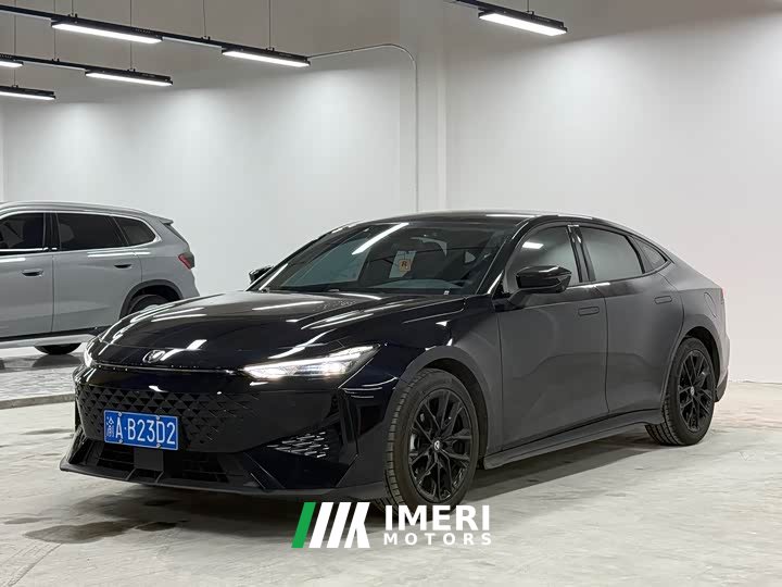Changan UNI-V 1.5T Premium - ავტომობილი ჩინეთიდან
