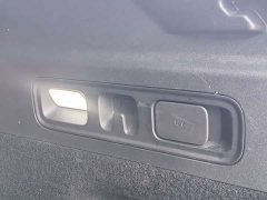 Li Auto L6 Max - ფოტო 16
