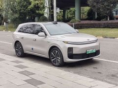 Li Auto L6 Max - ფოტო 3