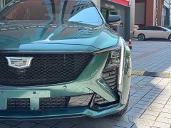 Cadillac CT5 28T Track Performance Edition with Peak Track Package - ფოტო 4