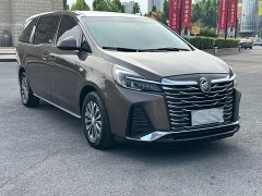 Buick GL8 Land Business Class Comfort Edition - ფოტო 3