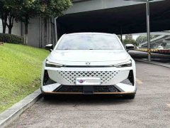 Changan UNI-V Third Generation 1.5T 500Bar Luxury Sport Edition - ფოტო 2