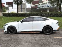 Changan UNI-V Third Generation 1.5T 500Bar Luxury Sport Edition - ფოტო 4