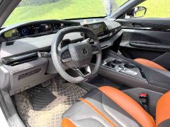 Changan UNI-V Third Generation 1.5T 500Bar Luxury Sport Edition - ფოტო 5