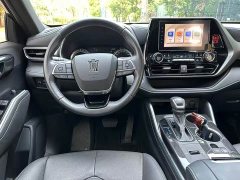 Toyota Crown Land Cruiser Crown Venza 2.5L HEV AWD Luxury - ფოტო 4